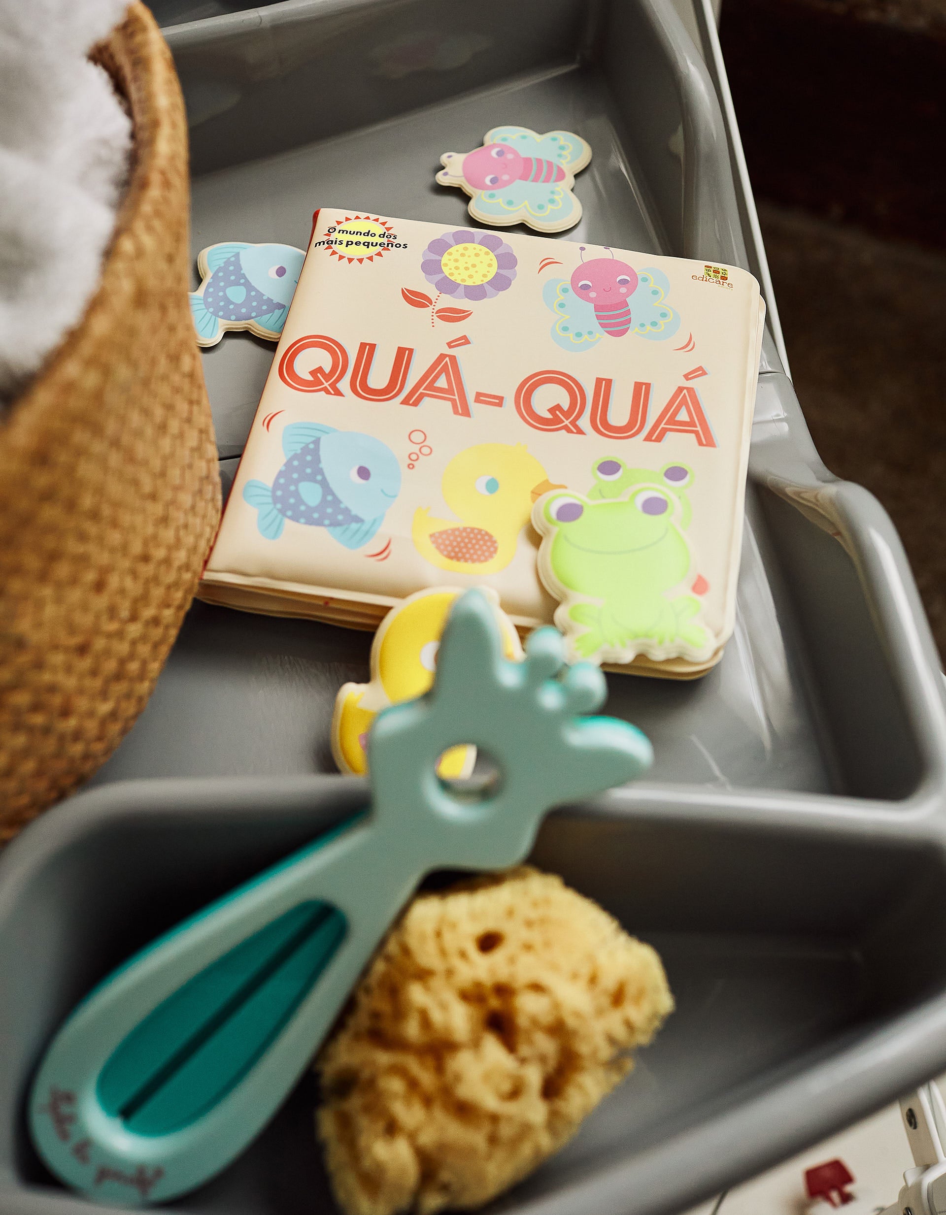 BOOK O MUNDO DOS MAI