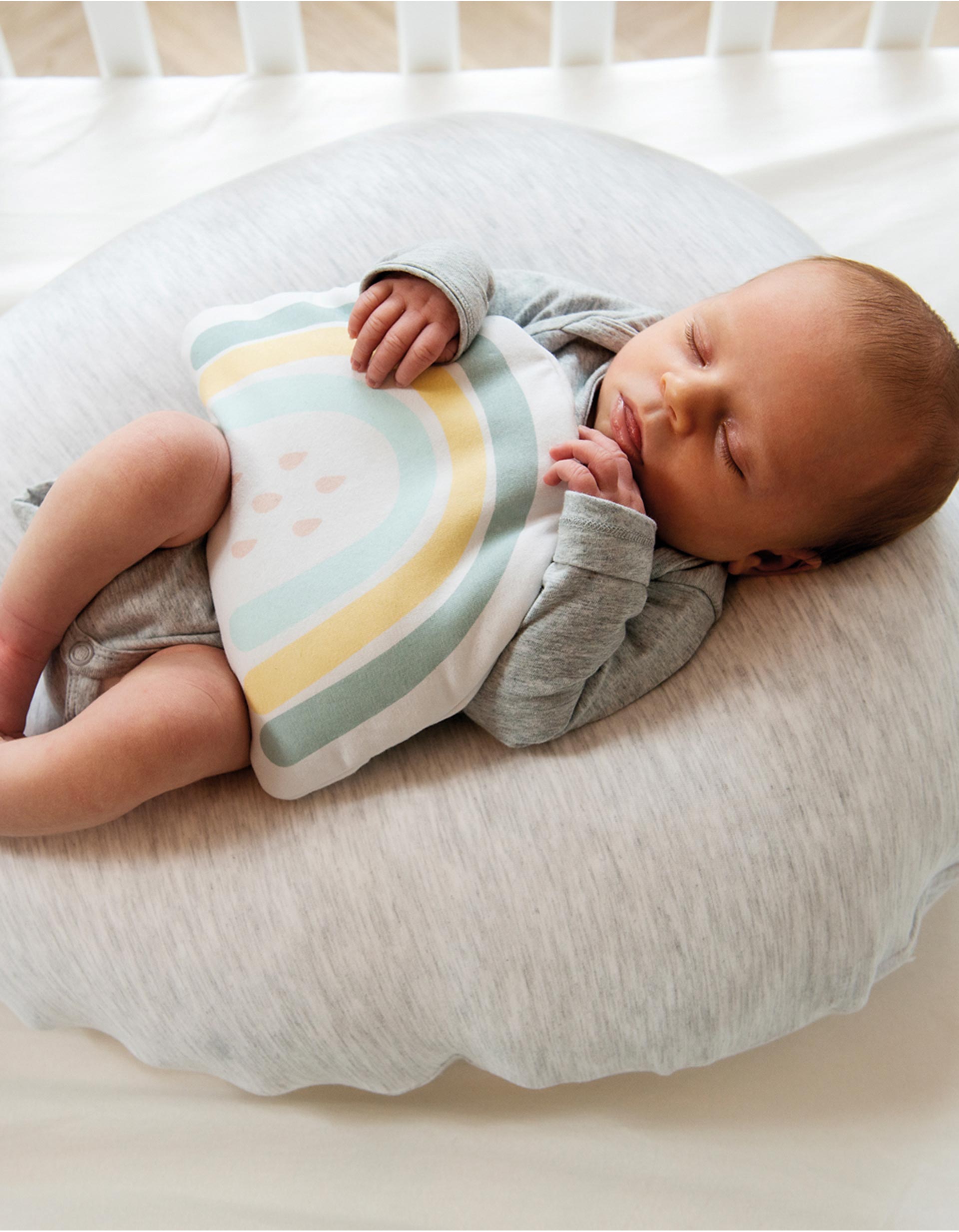 Oreiller Anti-coliques Arc-en-ciel Doomoo