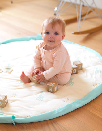 Alfombra de Actividades 2 en 1 Sophie La Girafe Play & Go