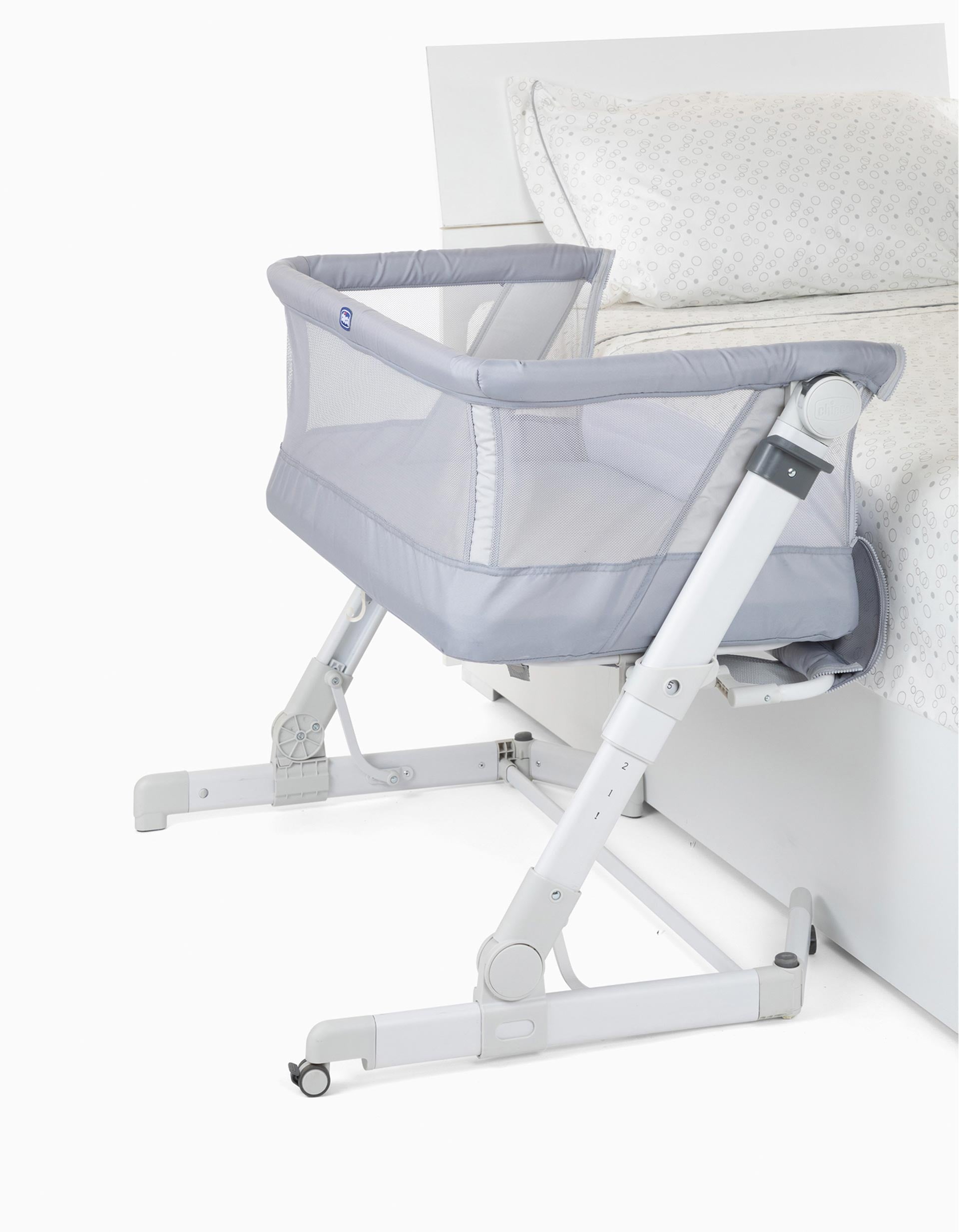 Next 2 Me Pop-Up Cot Grey Mist Chicco