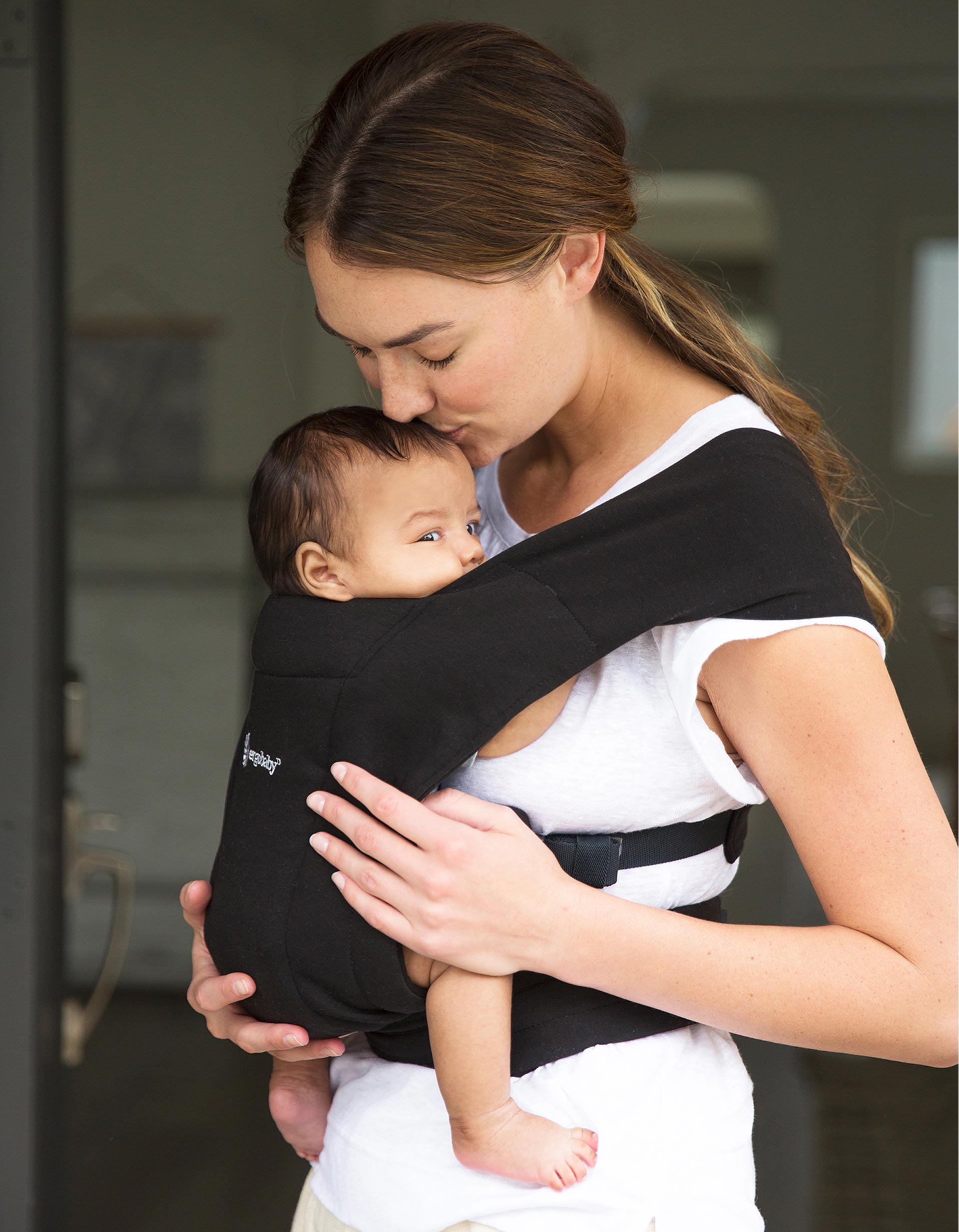 Baby Carrier Embrace Ergobaby Black 0M+