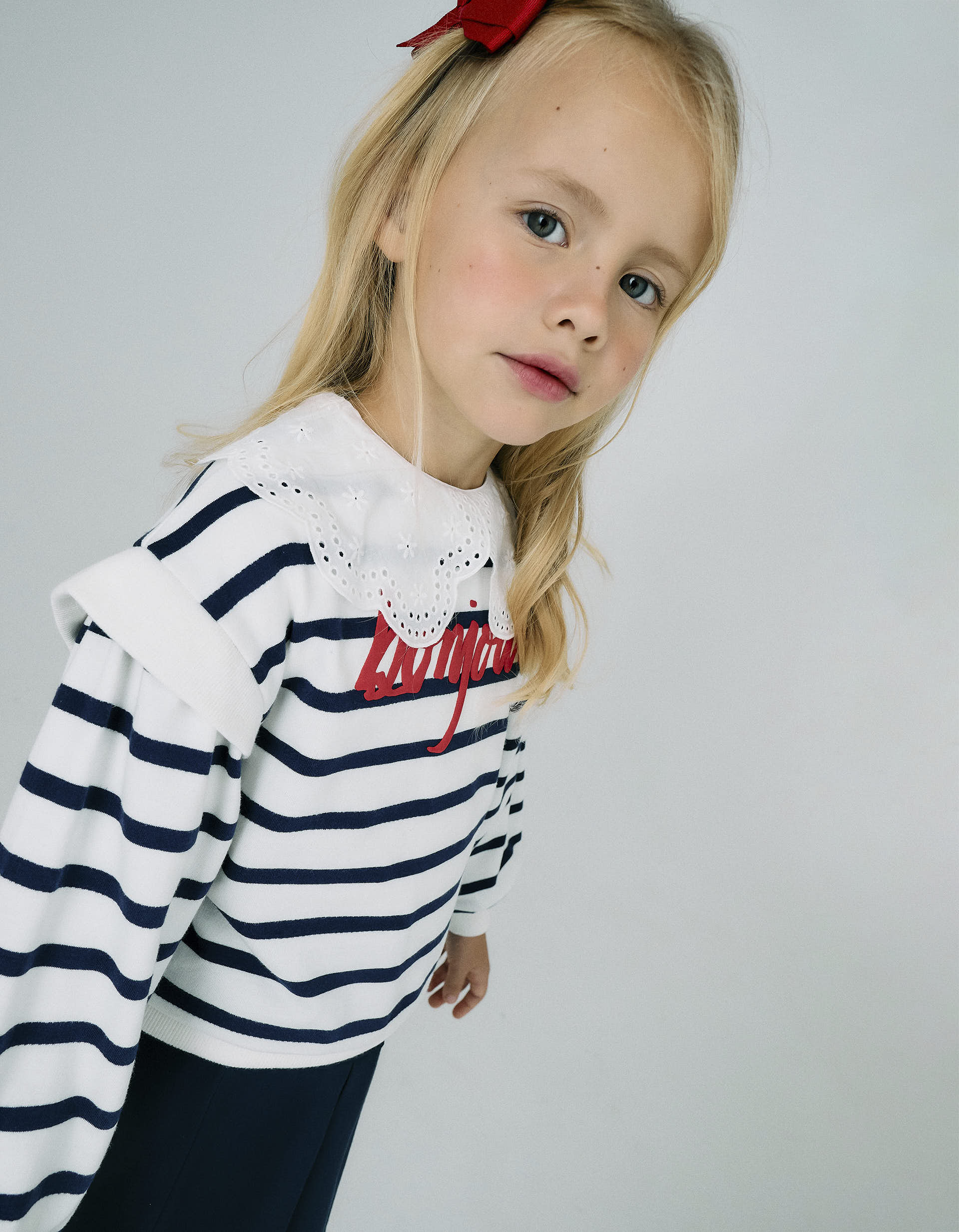 Striped sweatshirt for girls 'Bonjour', White/Navy Blue