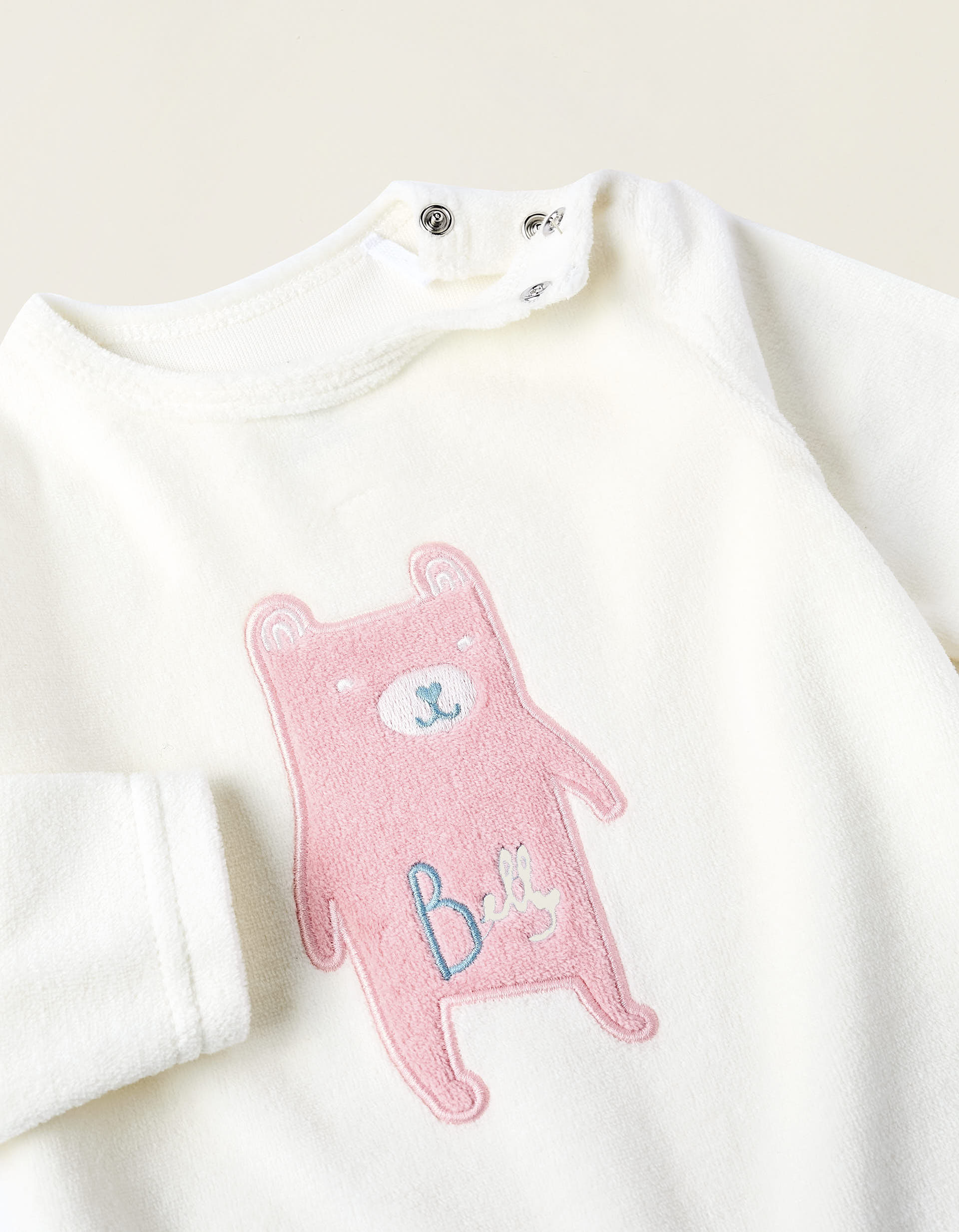 Velours Sleepsuit for Baby Girls 'Bear', White/Pink