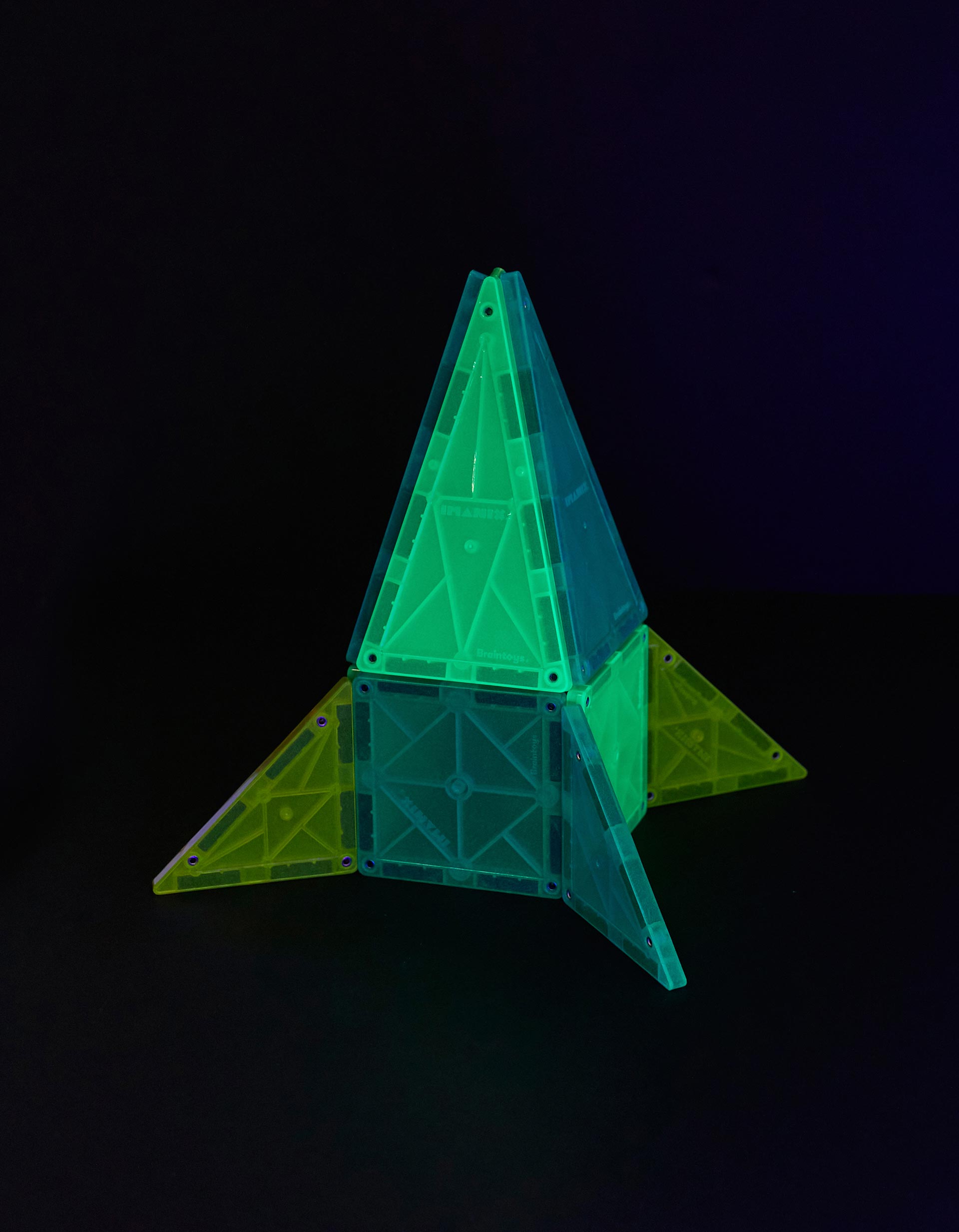 Peças Magnéticas Imanix Brilha no Escuro 16Pcs 3A+