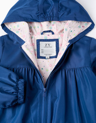 Chaqueta Cortavientos con Forro Floral para Niña. Azul Oscuro/Rosa
