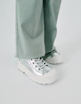 Zapatillas-Botas Brillantes para Niña 'Flores', Plateado