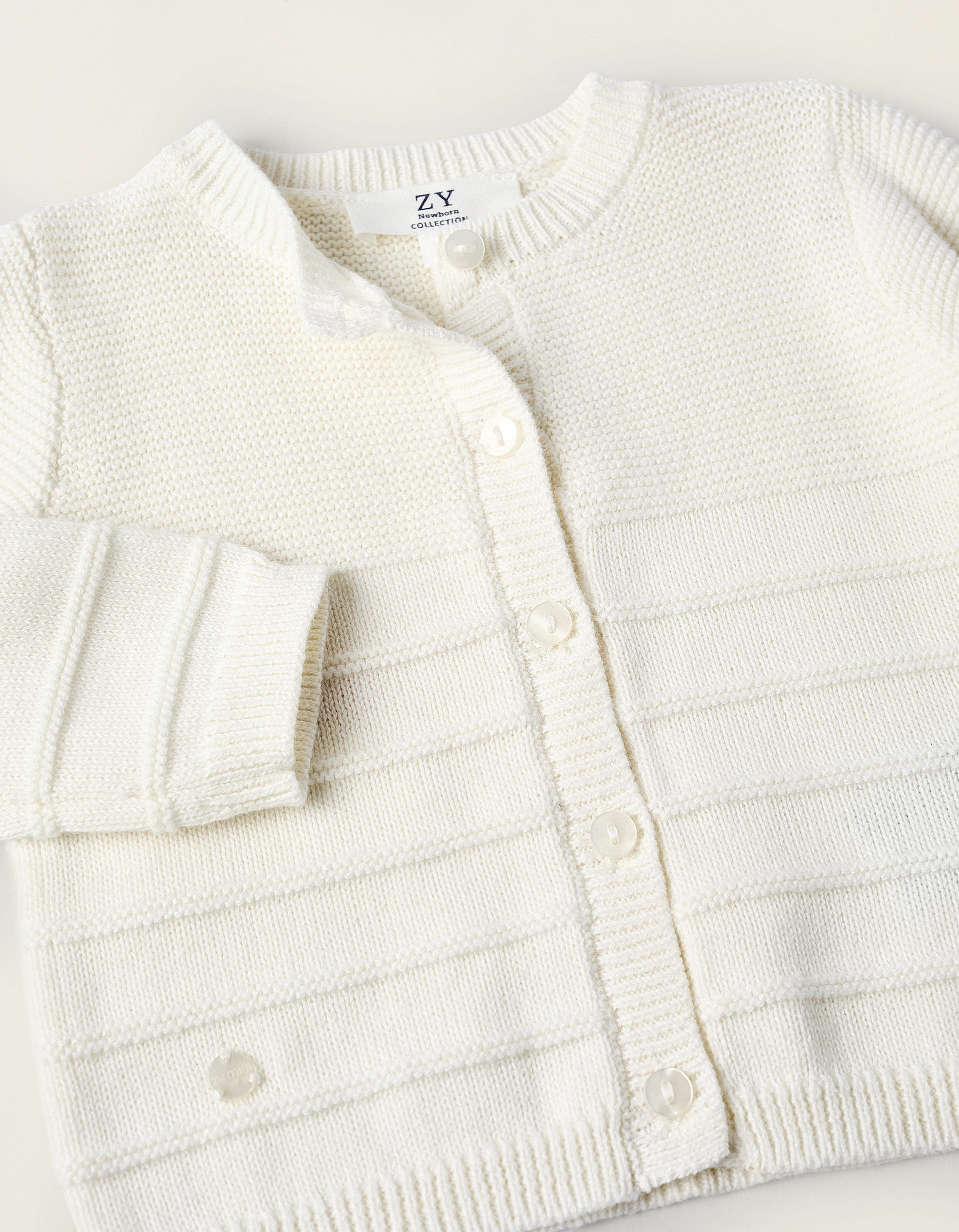 Cardigan + Trousers + Beanie in Knit for Newborns, White