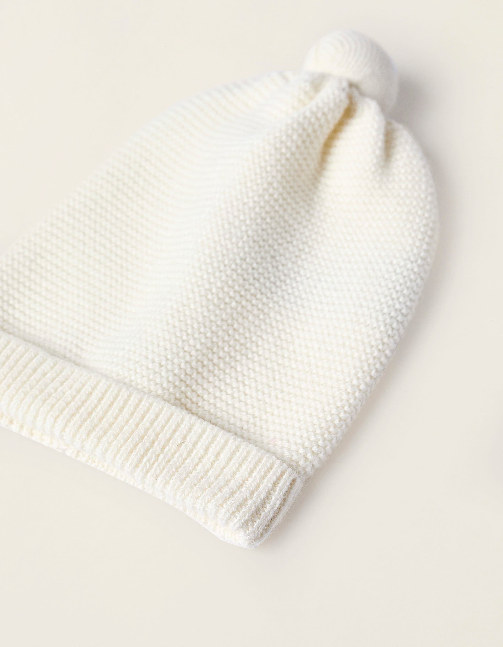 Cardigan + Trousers + Beanie in Knit for Newborns, White