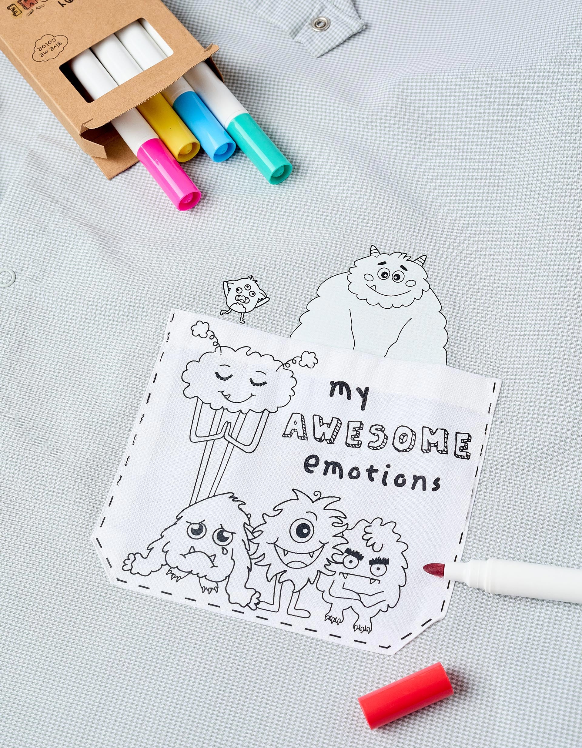 Colouring Smock + Markers for Children 'Emotions', Green