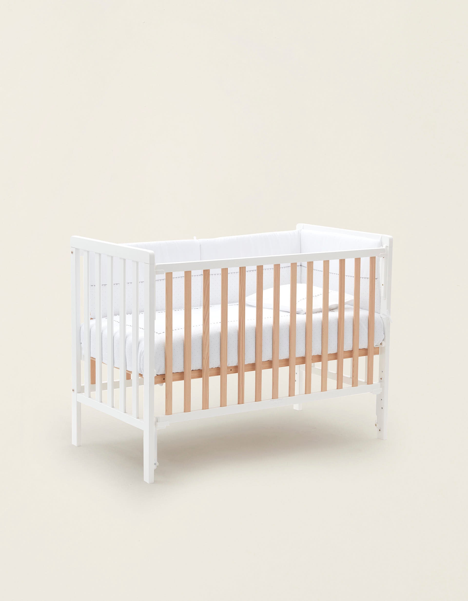 Two-colour Cot ZY Baby