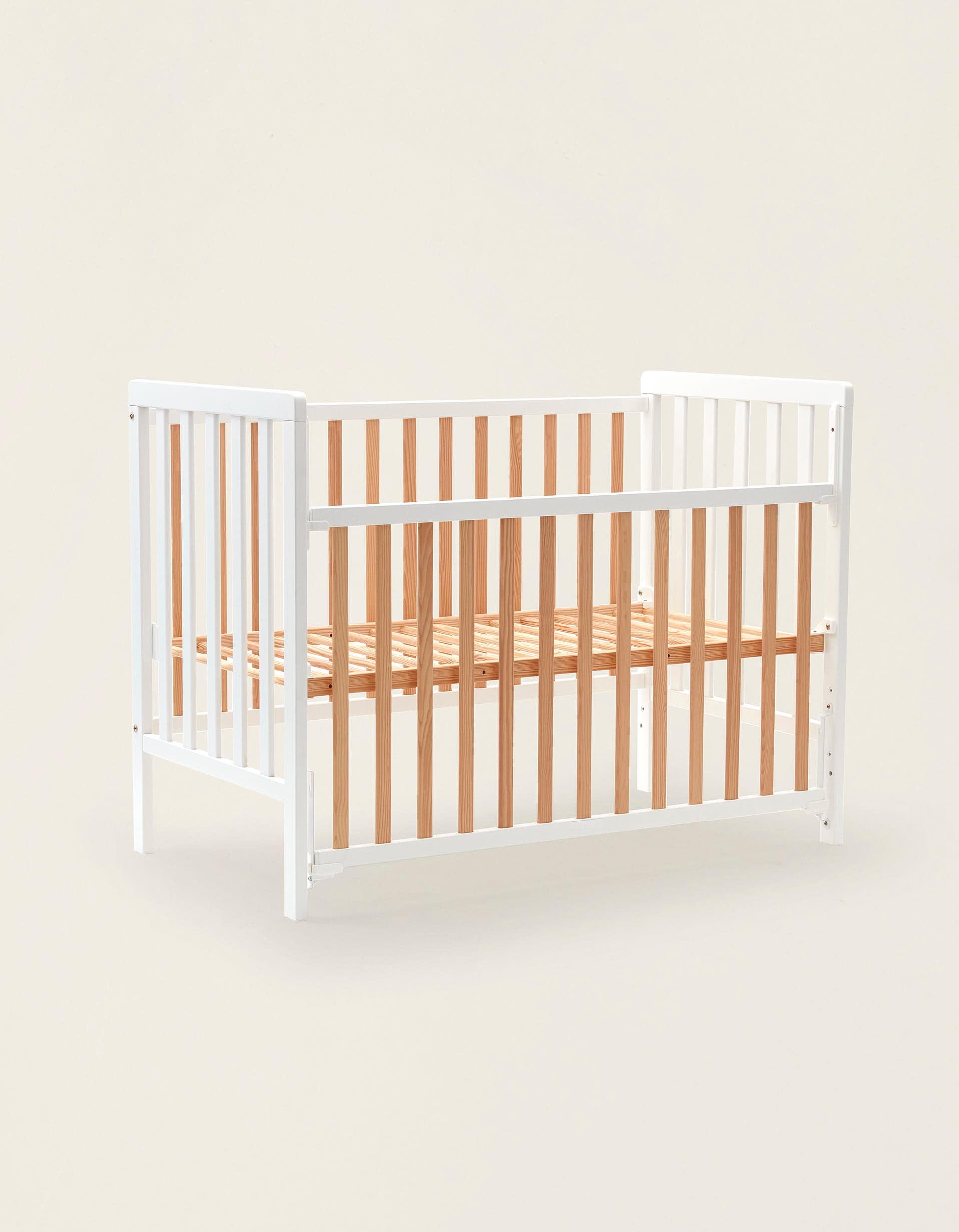 Two-colour Cot ZY Baby