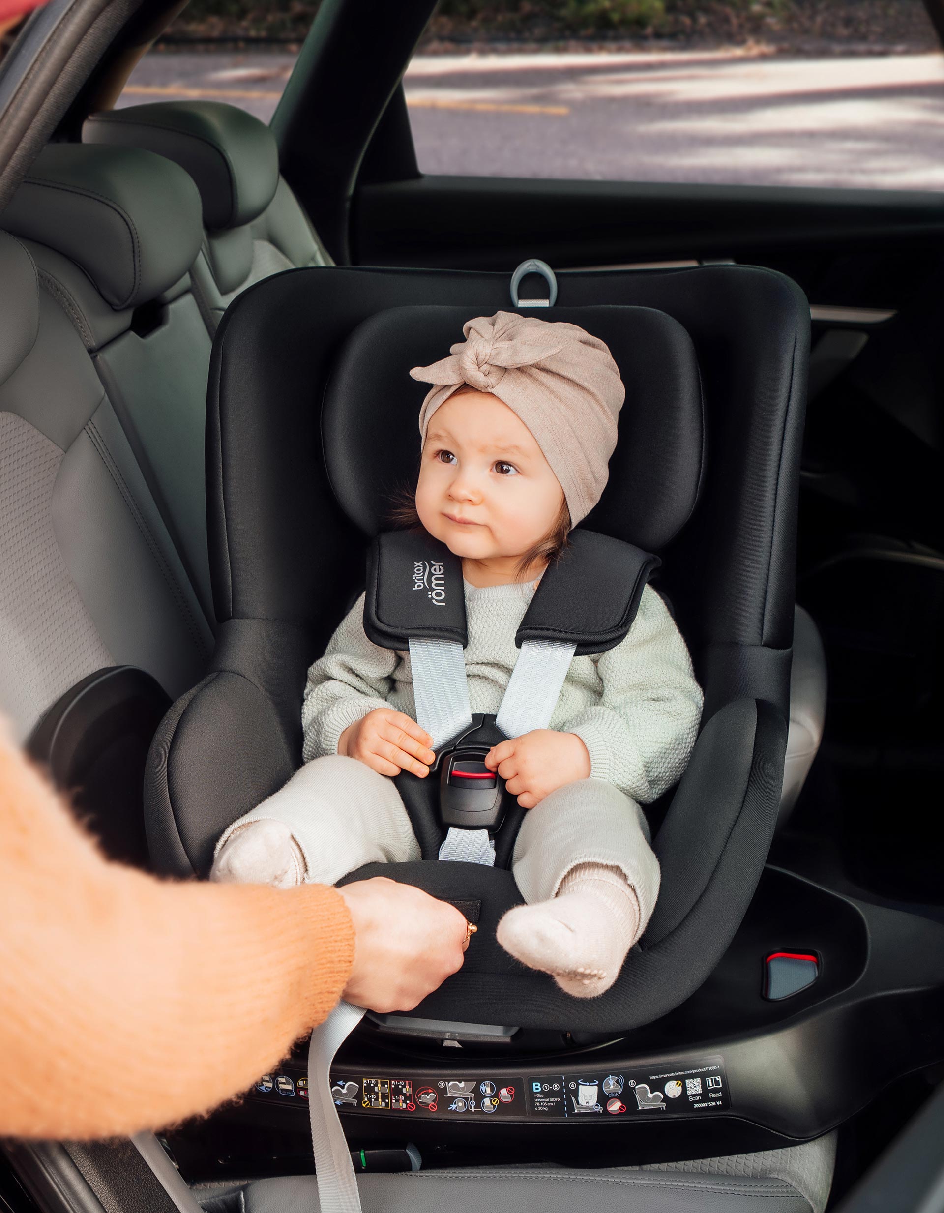 Cadeira Auto Britax Römer Dualfix M Plus, Space Black